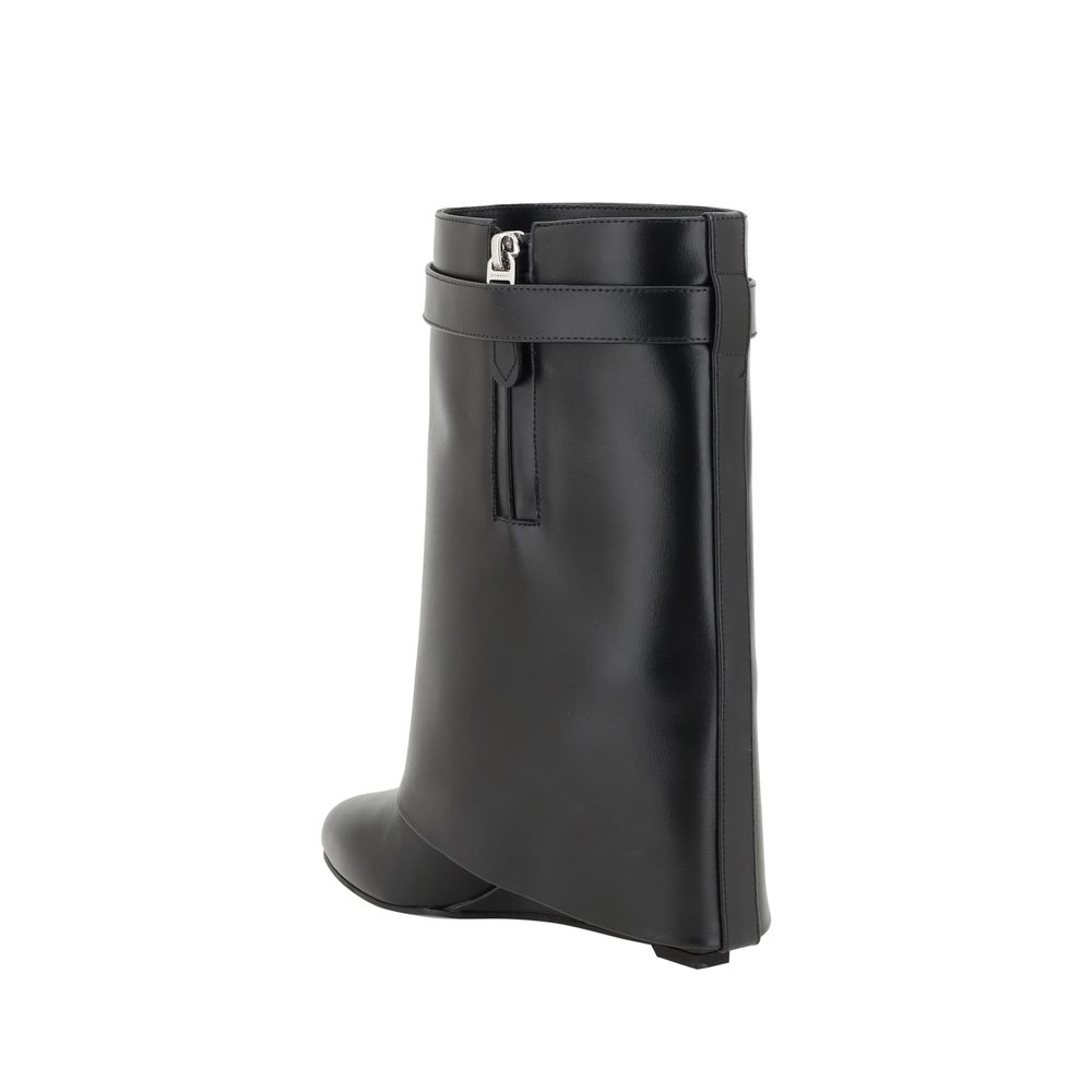 Givenchy Black Calf Leather Bos Taurus Ankle Boots